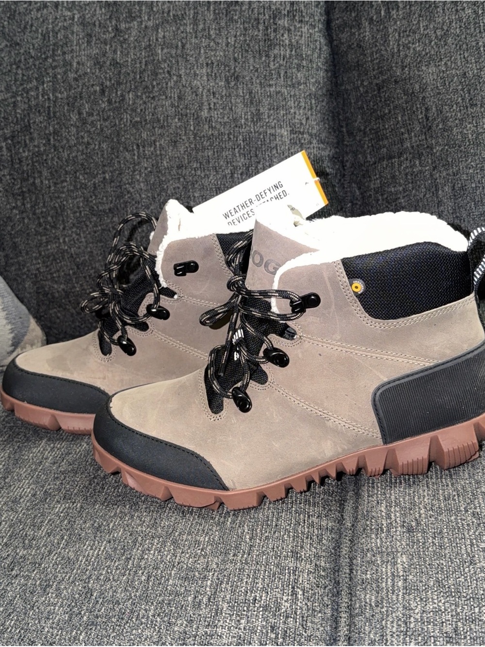 NWT Bogs Women’s Taupe and Black Waterproof Lace-Up Boots
